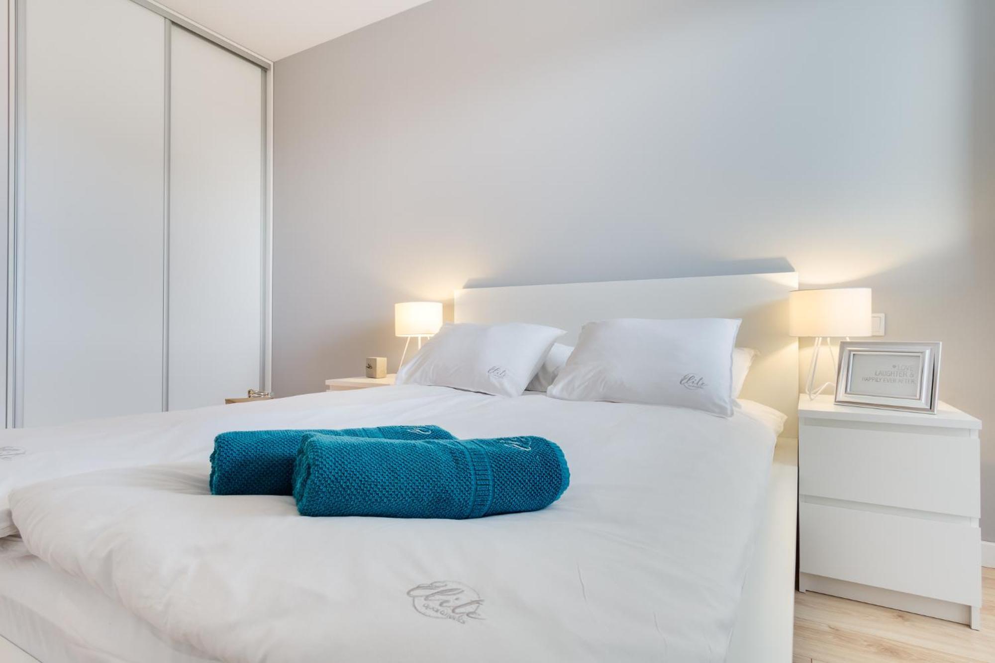 Elite Apartments Marine Cztery Oceany 格但斯克 外观 照片